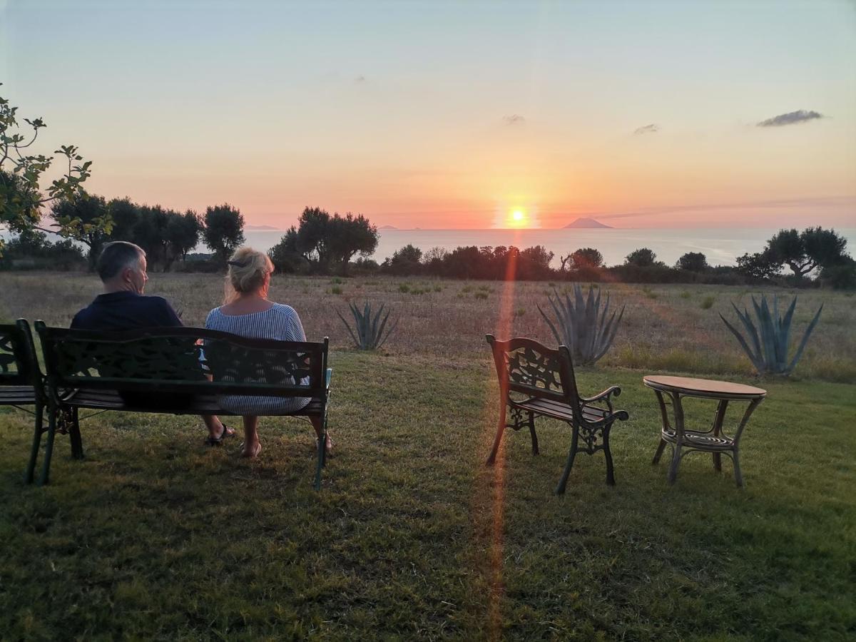 Agriturismo Ninea Ricadi Zewnętrze zdjęcie