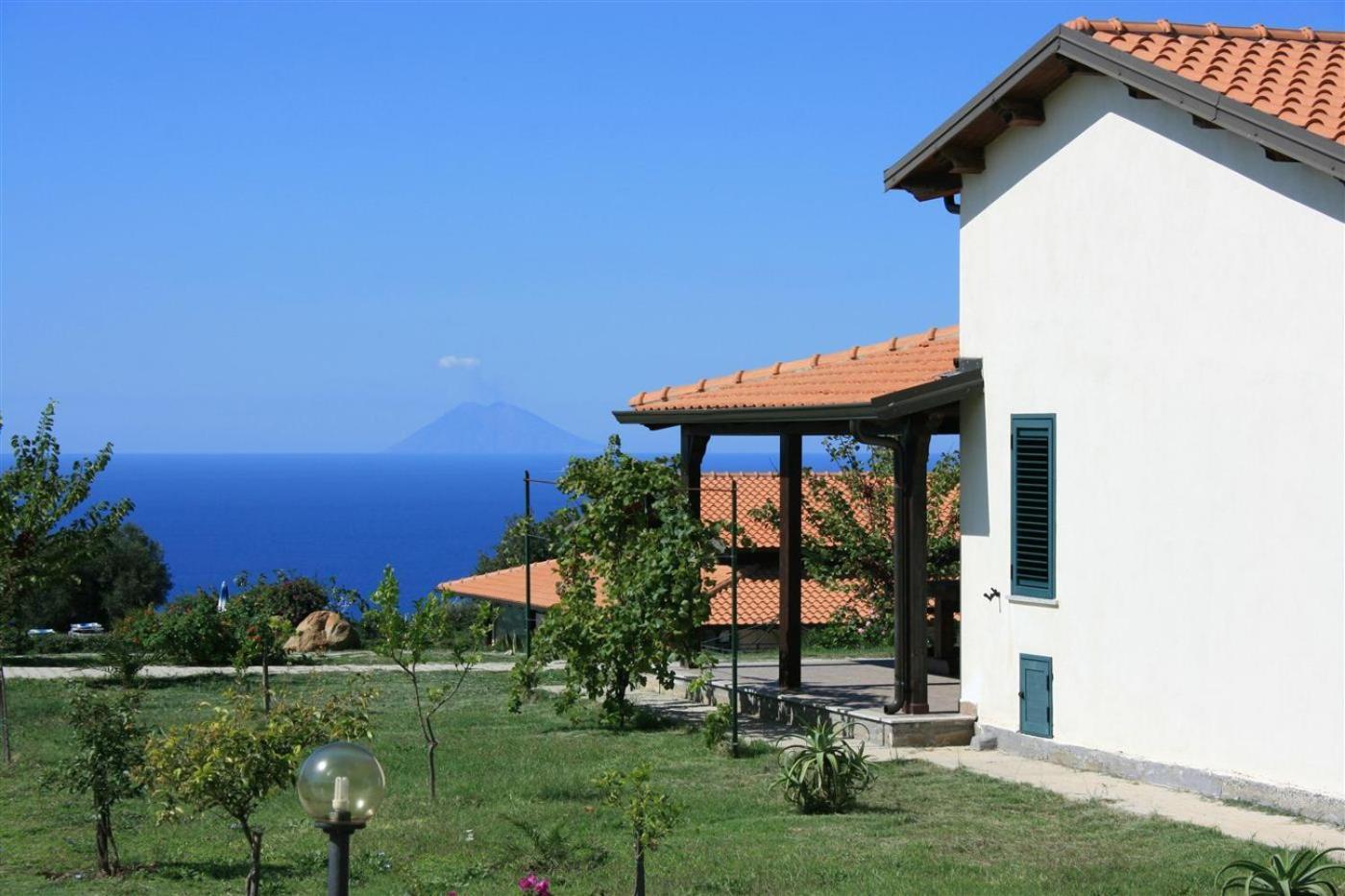 Agriturismo Ninea Ricadi Zewnętrze zdjęcie